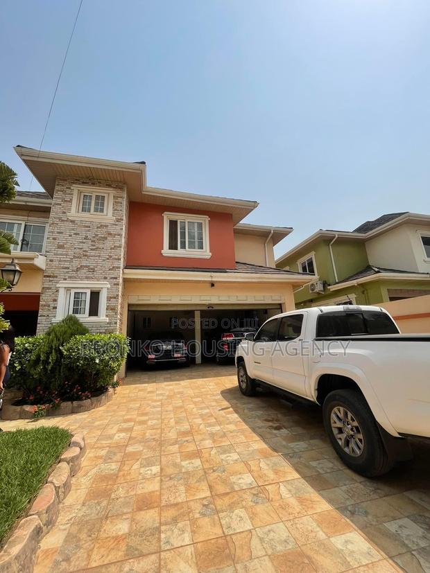 5bdrm House in Bronko Housing, Baatsona Total for rent · Photo 6