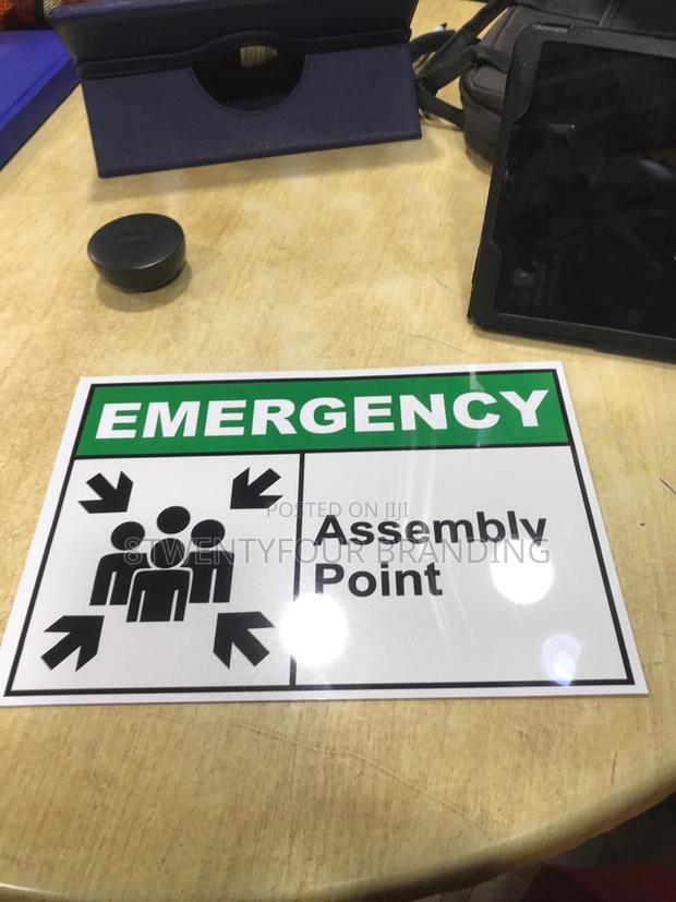 Metal Signs (On Aluminium Metallic Plate) · Photo 1