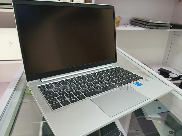 Laptop HP ProBook 430 G8 8GB Intel Core i3 SSD 256GB · Photo 2
