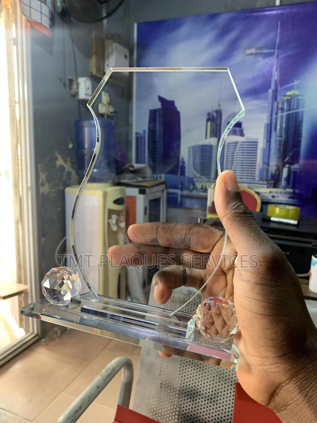 Rounded Shape Crystal Award Plaque · Photo 5