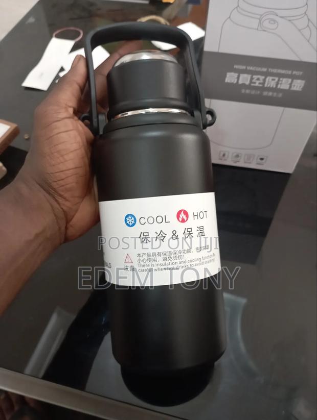 Stainless Steel Vacuum Flask · Photo 5