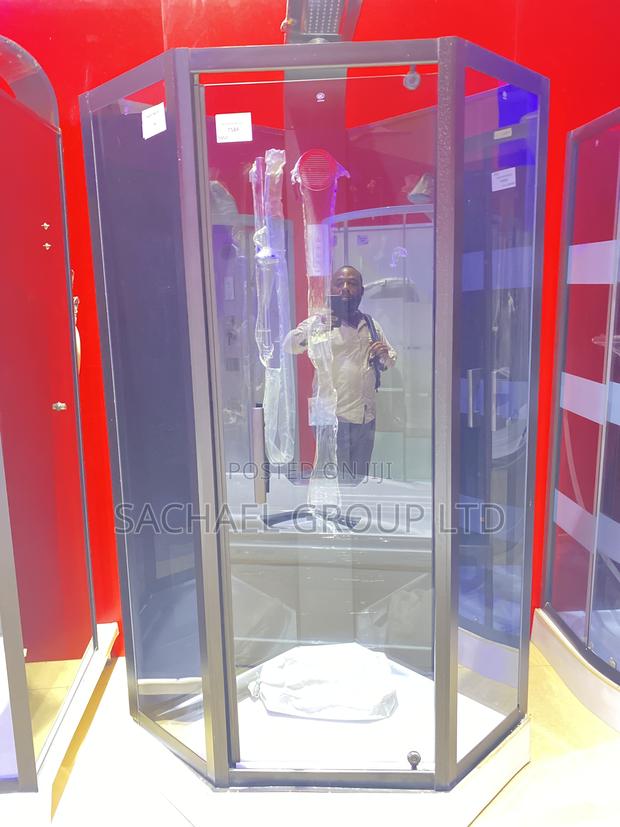 Hydro Shower Cubicle · Photo 3