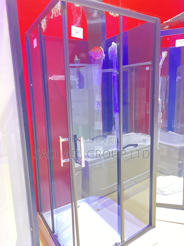 Hydro Shower Cubicle · Photo 1