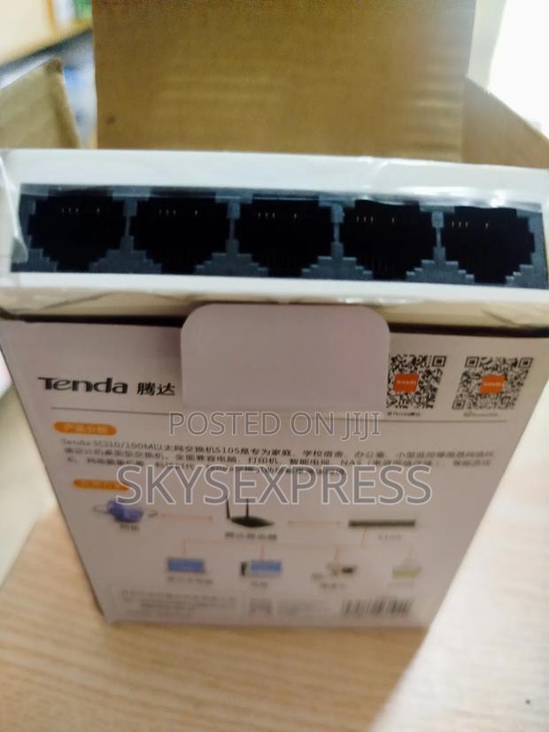5 Port Switch · Photo 3