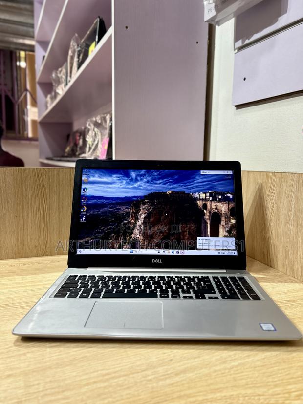 Laptop Dell Inspiron 15 16GB Intel Core I5 SSD 512GB · Photo 3