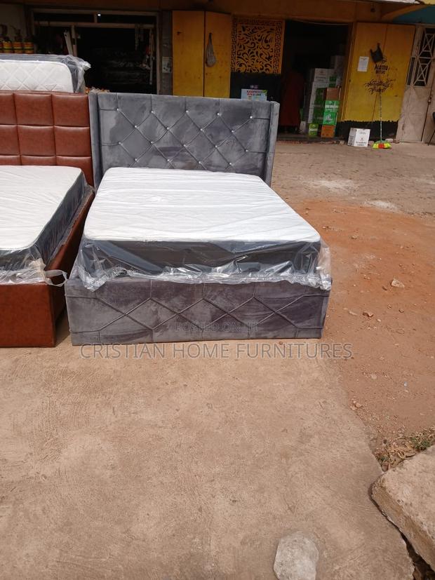 Foreign Double Bed · Photo 1