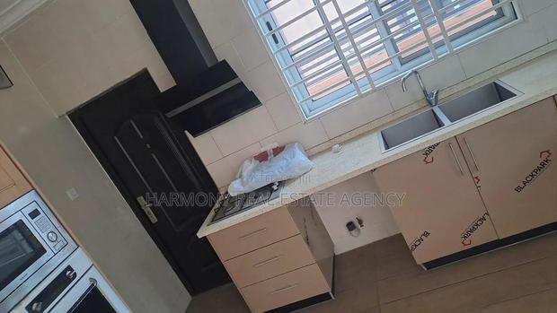 4bdrm House in Achimota for rent · Photo 7