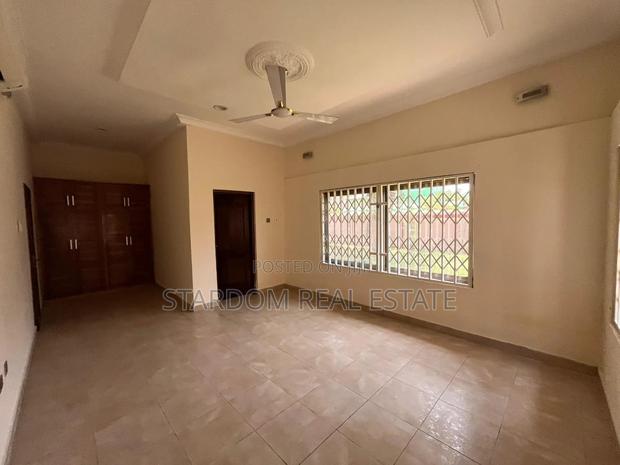 3bdrm House in Trassacco Area, East Legon for rent · Photo 5