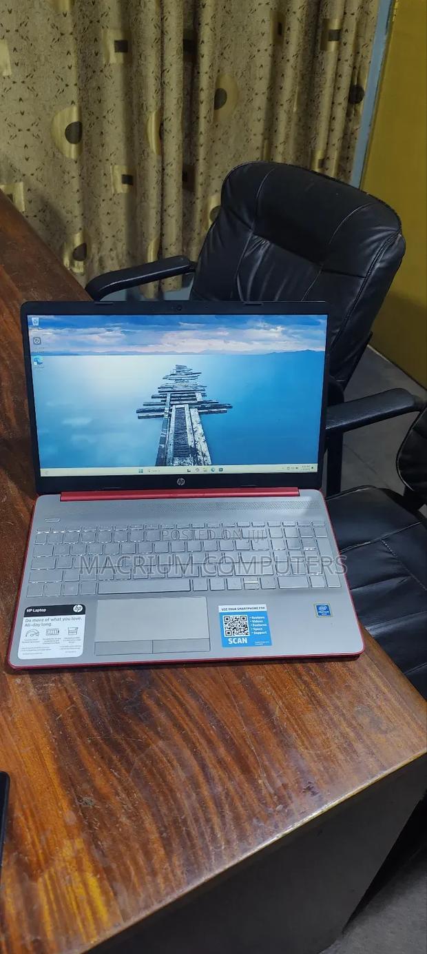 Laptop HP 15 8GB Intel Pentium HDD+SSD 256GB · Photo 1
