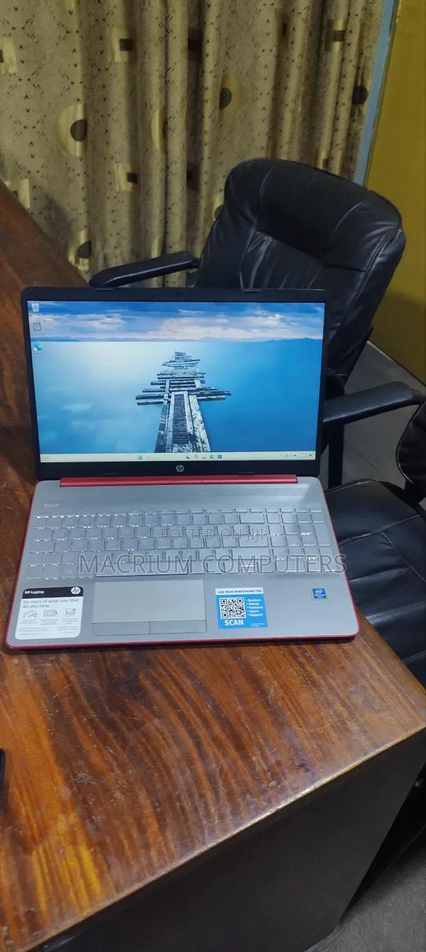 Laptop HP 15 8GB Intel Pentium HDD+SSD 256GB · Photo 4