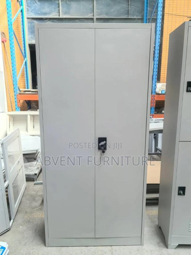 Metal Cabinet for Offices · Photo 1