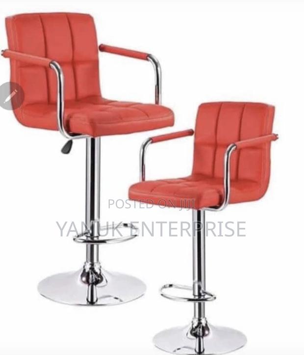 Swivel or Bar Chair · Photo 2