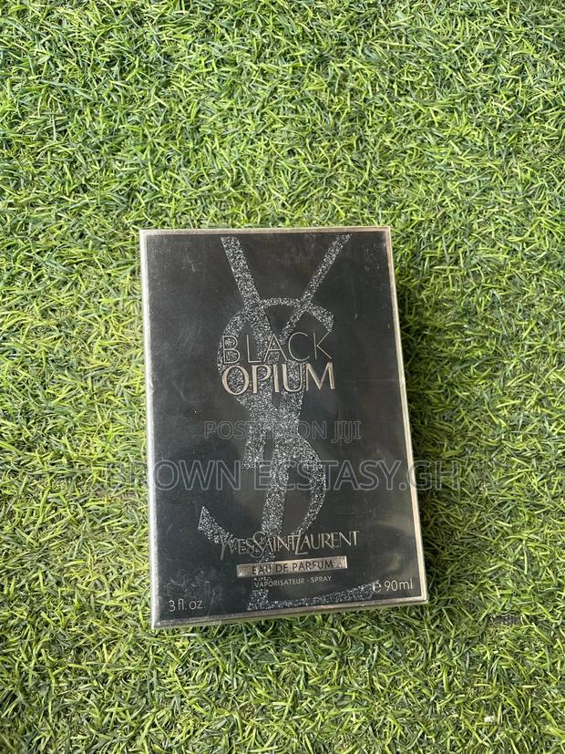 Yves Saint Laurent Black Opium Perfume · Photo 6