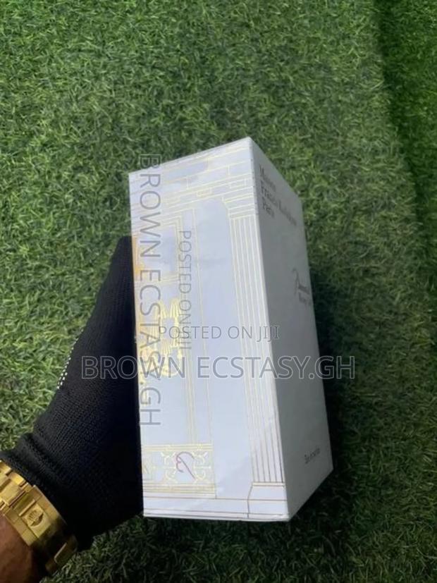 Maison Francis Kurkdjian Paris Baccarat Rough 540 White · Photo 5