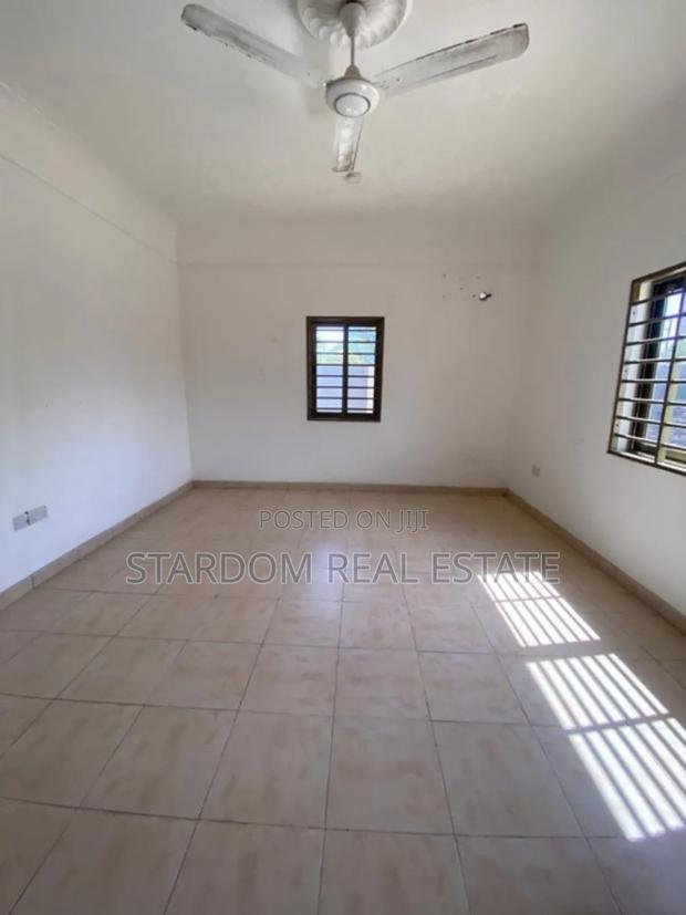 2bdrm Apartment in Com20 Road, Spintex for rent · Photo 6