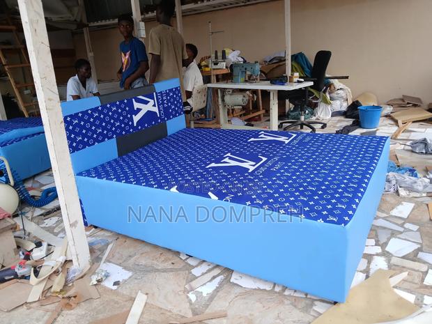 Blue Lv Bed · Photo 3