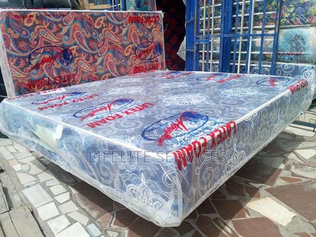 Standard Density Mattress 12" King Size · Photo 1