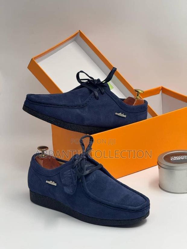 Original Clarks Suede Wallabies · Photo 2