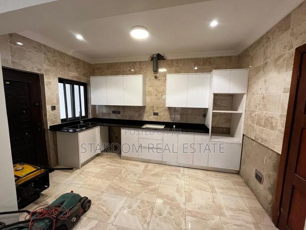 3bdrm Townhouse / Terrace in Adjiringanor, East Legon for rent · Photo 2