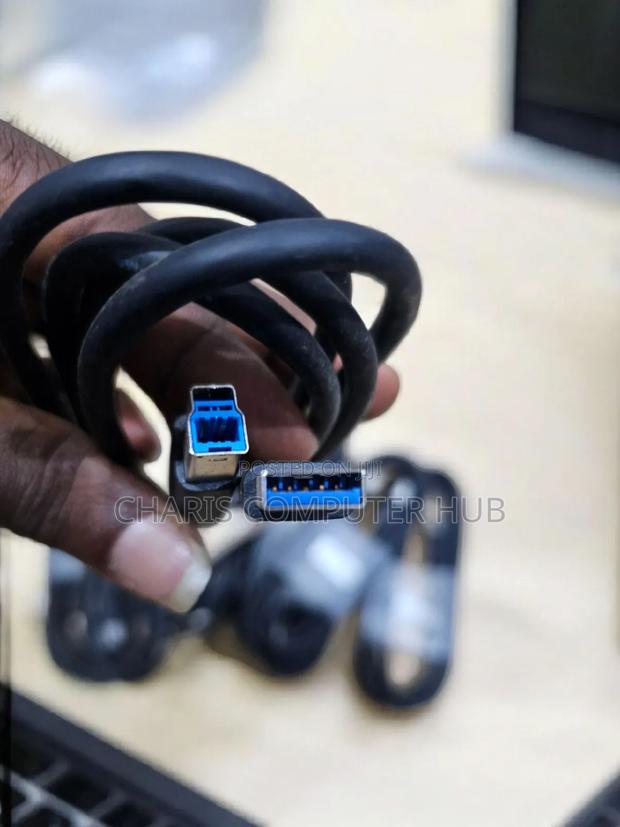 Original American Quality Usb B 3.0 Cable · Photo 1