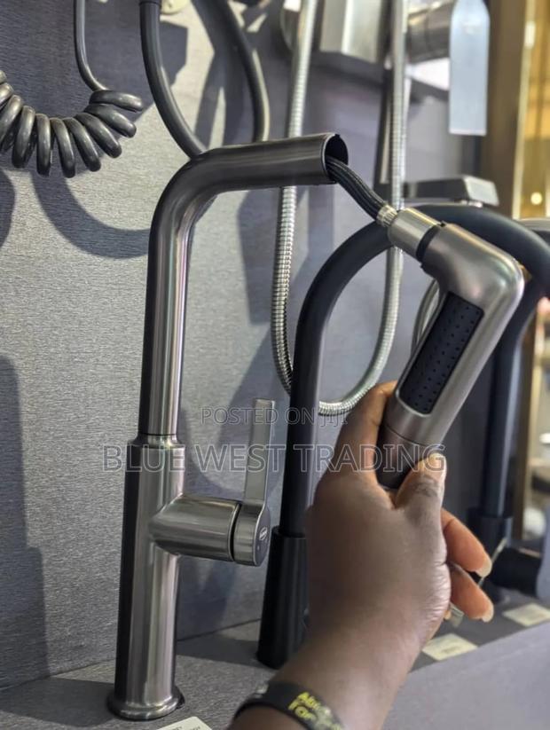 Ritorno Pull Out Sink Tap _ Pull Out Faucet · Photo 2