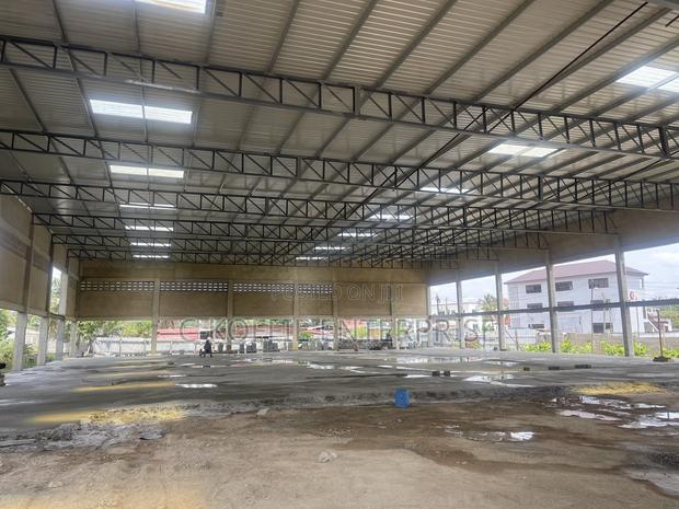 1750 SQM Warehouse at North Kaneshie Industrial Area for Rent · Photo 4