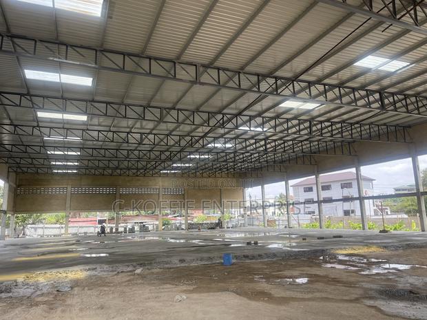 1750 SQM Warehouse at North Kaneshie Industrial Area for Rent · Photo 5