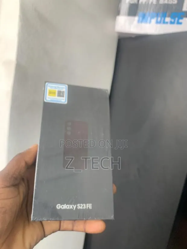 New Samsung Galaxy S23 FE 256 GB Black · Photo 1