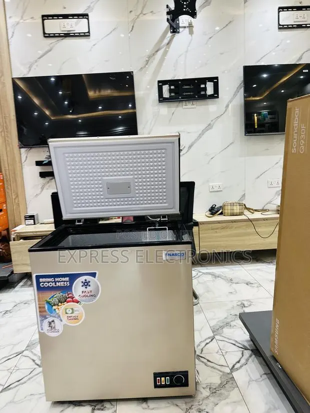Very Authentic Sleek Gold Chest Freezer Single Door 150l · Photo 1