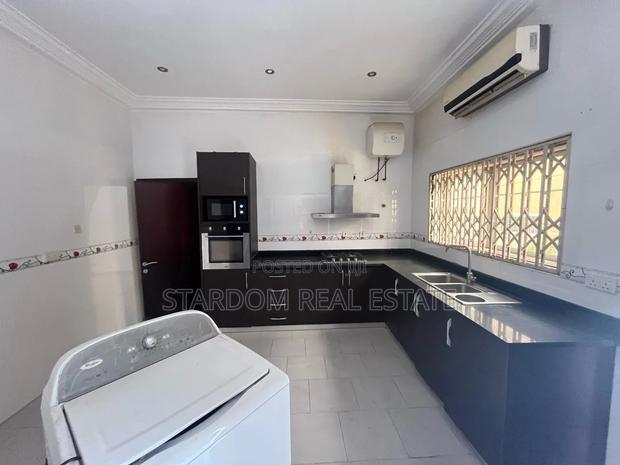 4bdrm Duplex in Adjiringanor, East Legon for rent · Photo 4