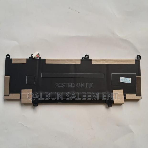 Hp Rr04xl Laptop Battery For Spectre X360 13t-aw 13-aw0003dx · Photo 2
