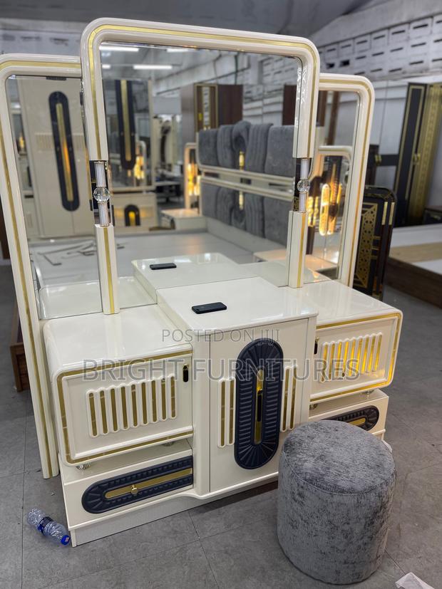 High Quality Foreign Bedroom Sets · Photo 7
