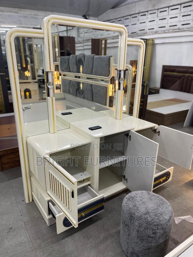 High Quality Foreign Bedroom Sets · Photo 8