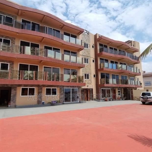 Furnished Hotel for Sale – La Beach Accra · Photo 3