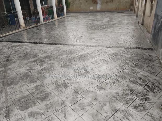 Silver With Black Border · Photo 5