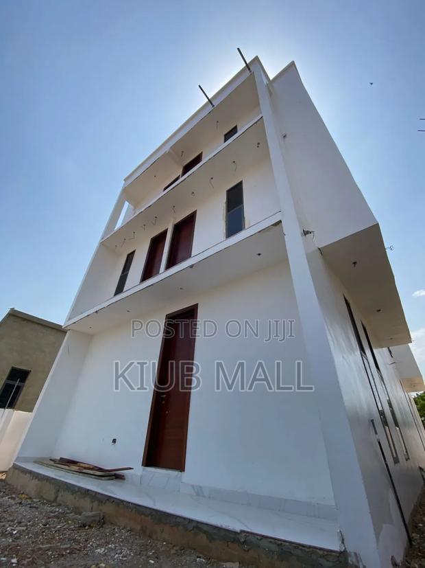6bdrm Mansion in East Legon Hills, Nmai-Dzorn for sale · Photo 7