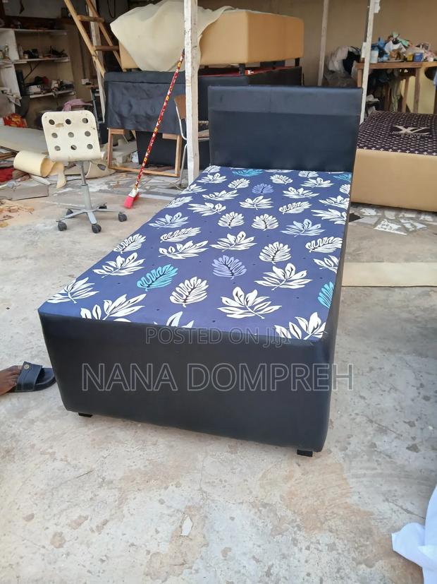 1.5 Inbuilt Bed · Photo 1