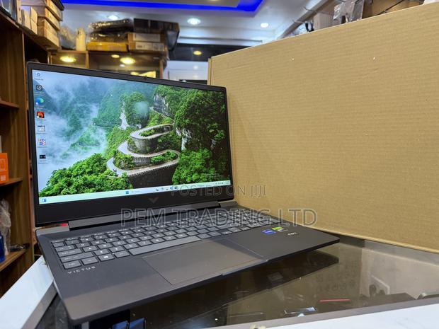 New Laptop HP Victus 16 16GB Intel Core I7 SSD 1T · Photo 2