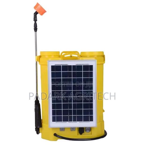 Solar Knapsack Sprayer · Photo 1