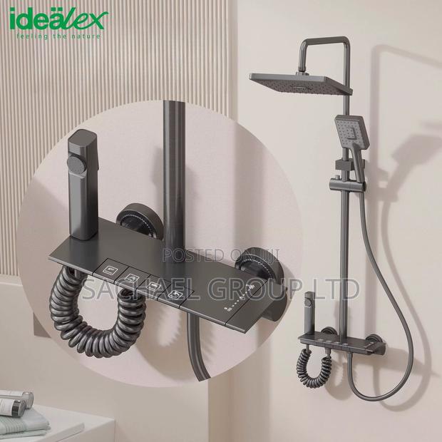 Piano Shower Set · Photo 1