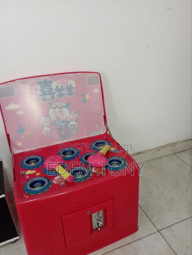 Whack the Duck Game Machine( Arcade Game) · Photo 1