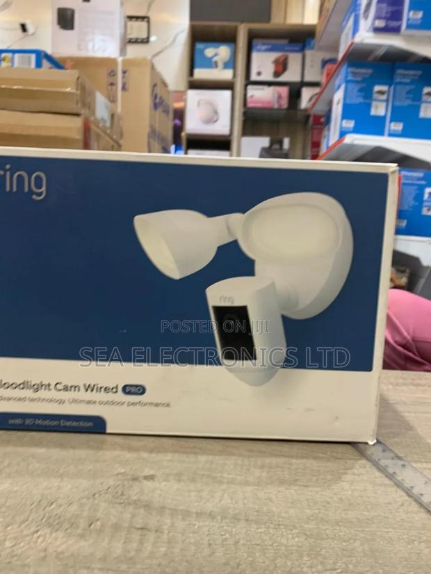 Very Attractive Ring Floodlight Cam Wired Pro With 3d Motion · Photo 1
