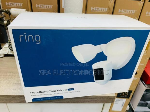Fast and Clear Cam Wired Pro Ring Floodlight With 3d Motion · Photo 1