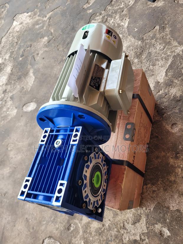 Worm Gear Motors With Brake/Clutch · Photo 4