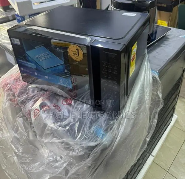 Midea Solo Microwave Oven 30l, 900w, Black Em9p032mo-B · Photo 1