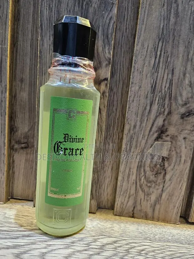 Divine Grace Perfume · Photo 1