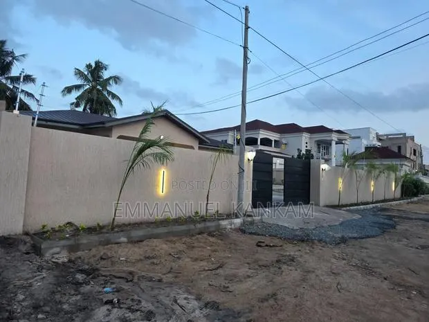 5bdrm House in Tseaddo for rent · Photo 1