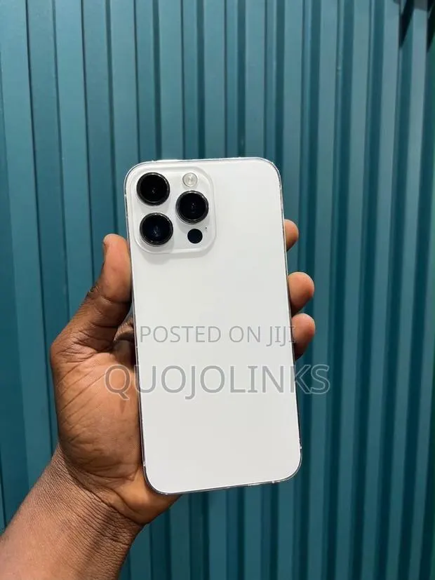 Apple iPhone 13 Pro 128 GB White · Photo 1