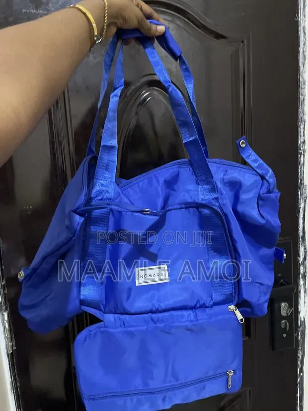 Portable Travel Bag · Photo 1
