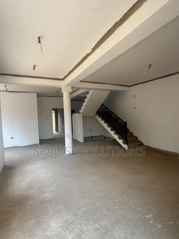 Furnished 4bdrm House in Lake Side Estate for sale · Photo 1